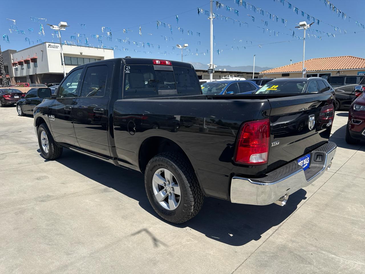 RAM 1500 Classic SLT 4x4 Crew Cab 6'4" Box 2020