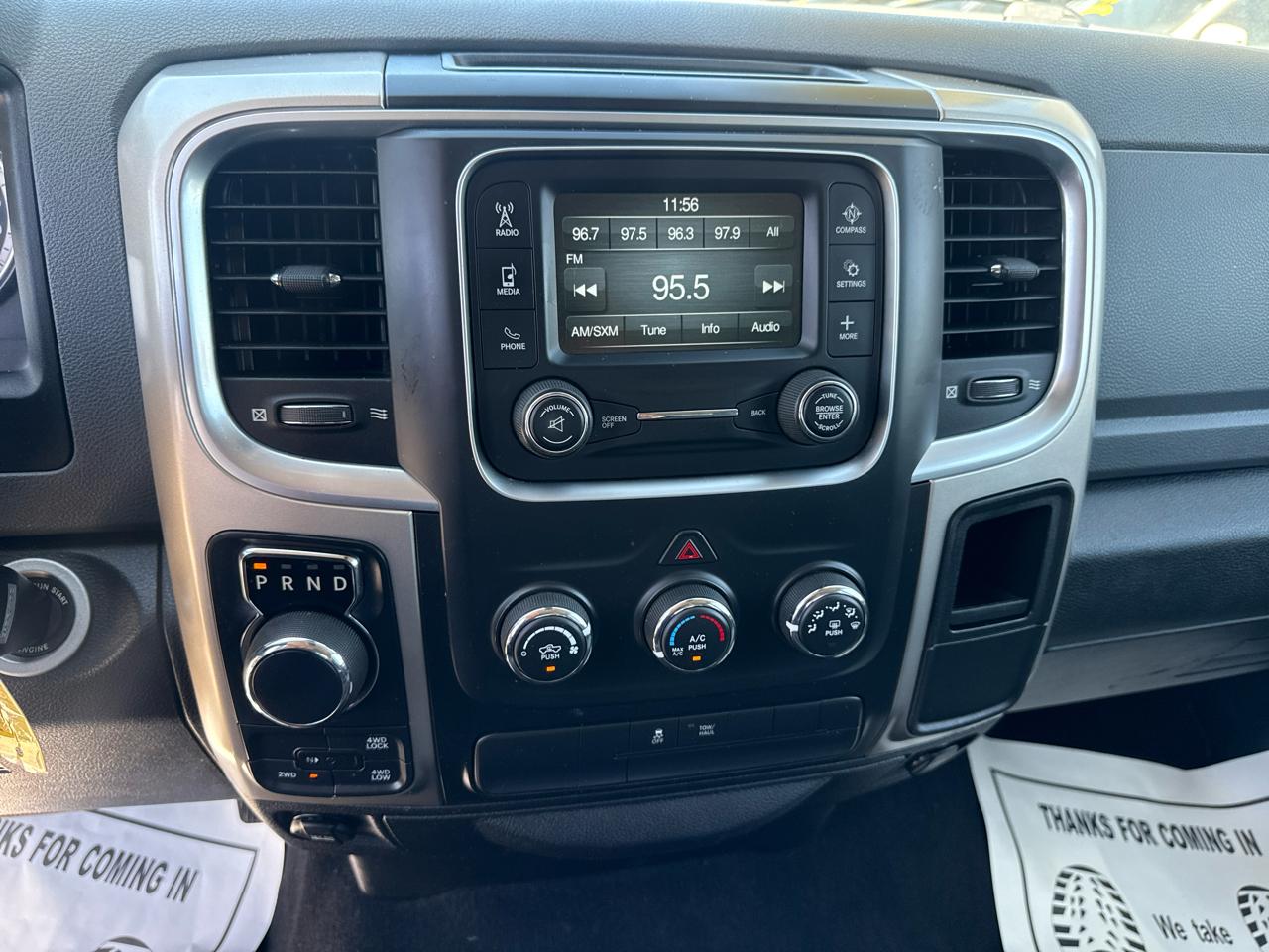 RAM 1500 Classic SLT 4x4 Crew Cab 6'4" Box 2020