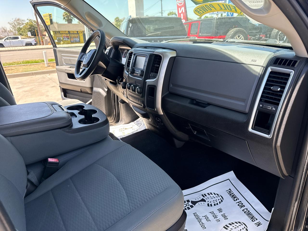 RAM 1500 Classic SLT 4x4 Crew Cab 6'4" Box 2020