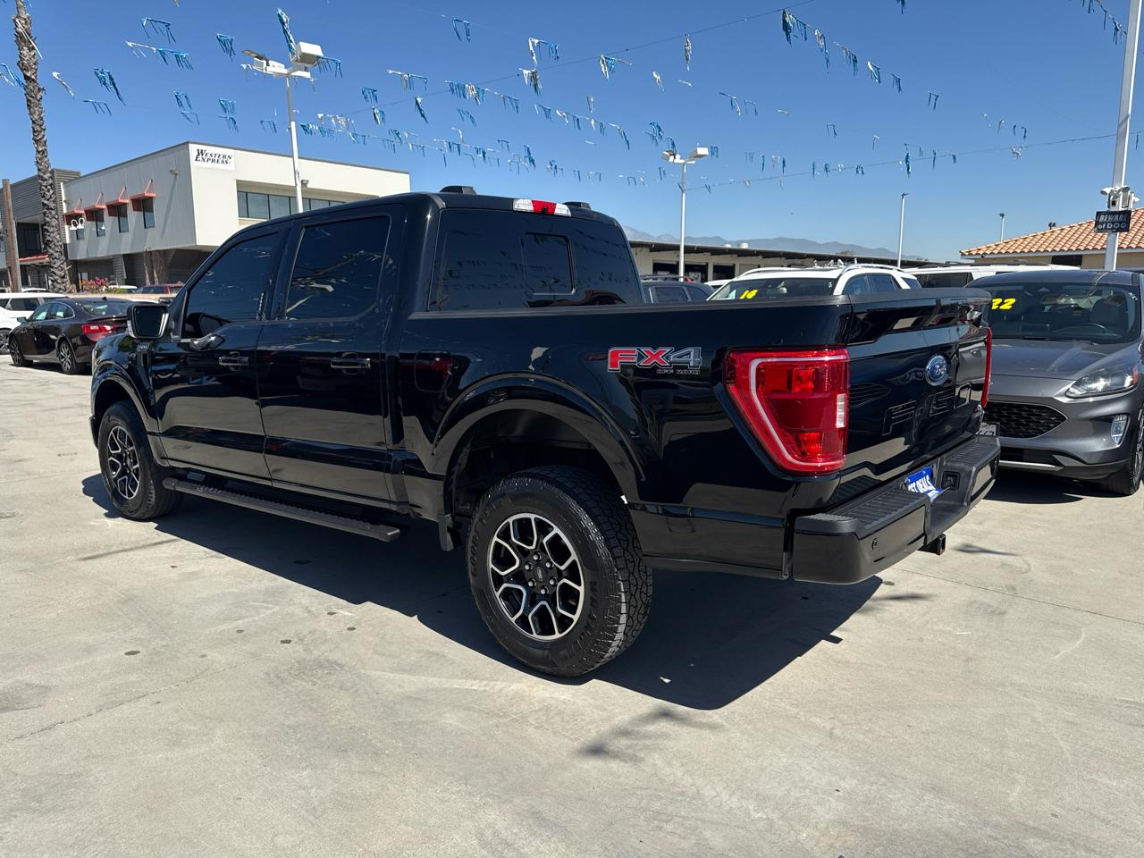 Ford F-150 King Ranch 4WD SuperCrew 5.5' Box 2023