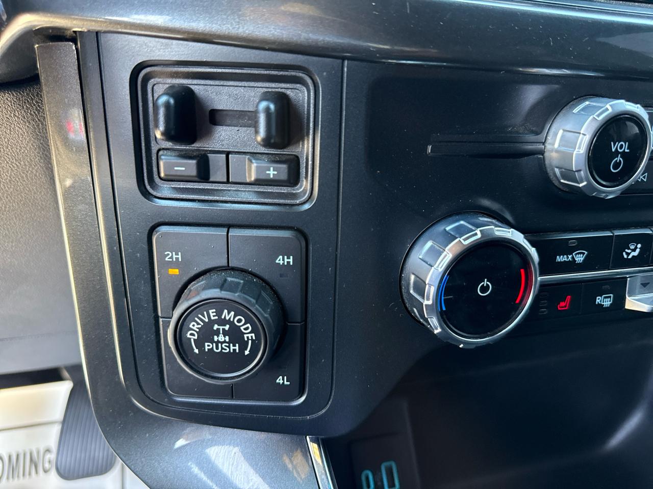 Ford F-150 King Ranch 4WD SuperCrew 5.5' Box 2023