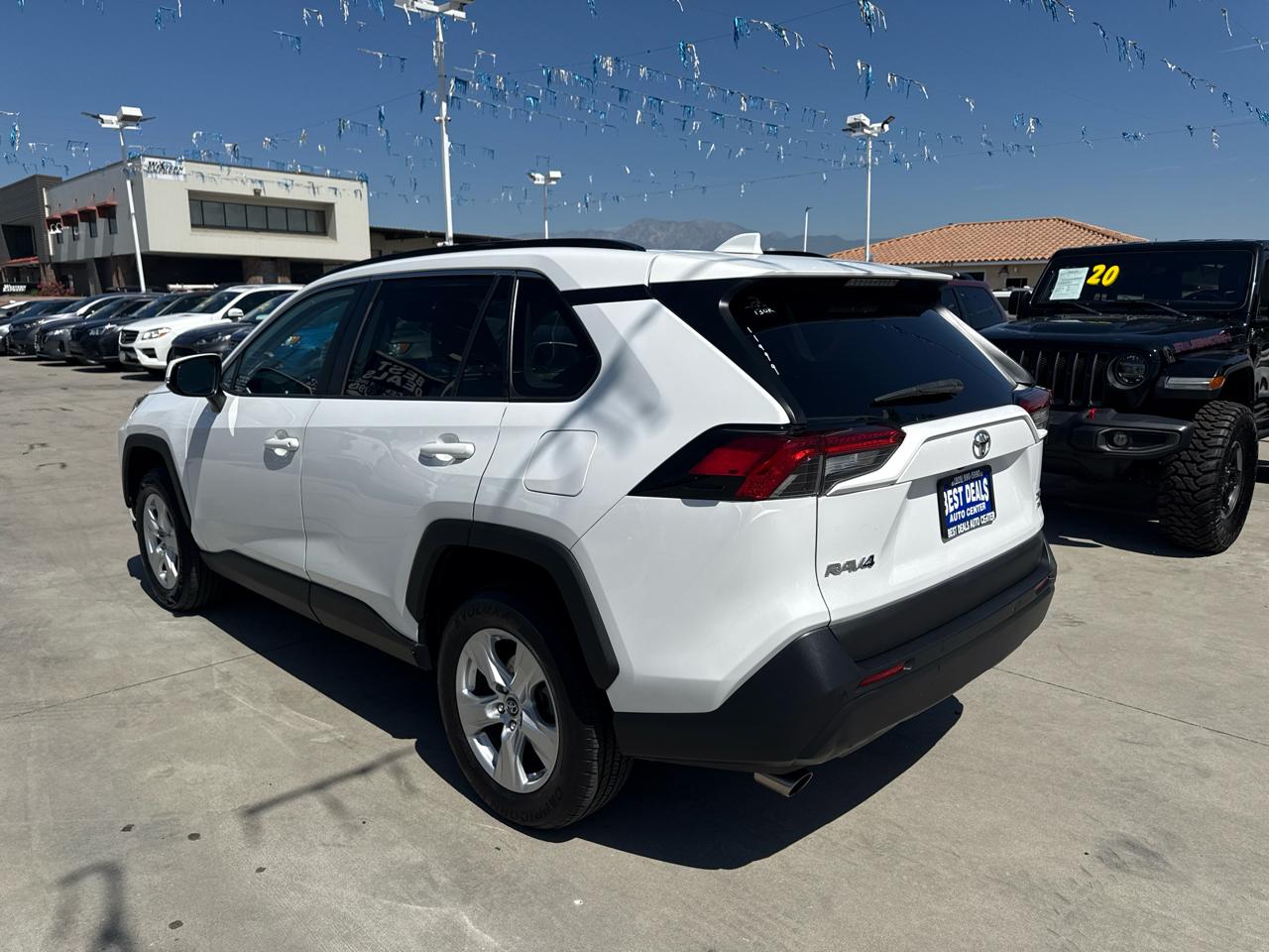Toyota RAV4 XLE AWD (Natl) 2019