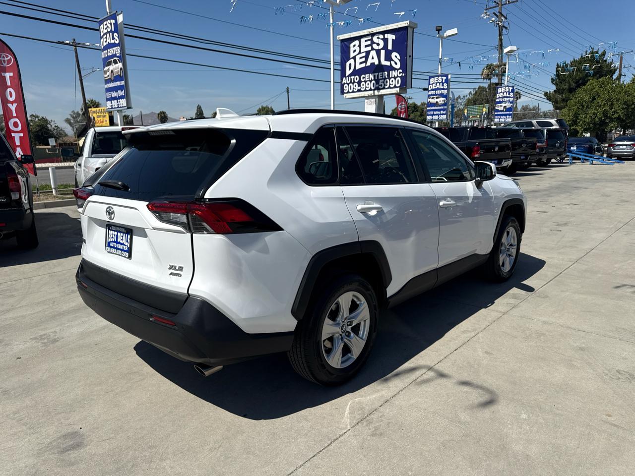 Toyota RAV4 XLE AWD (Natl) 2019