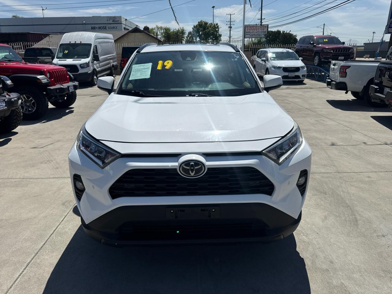 Toyota RAV4 XLE AWD (Natl) 2019