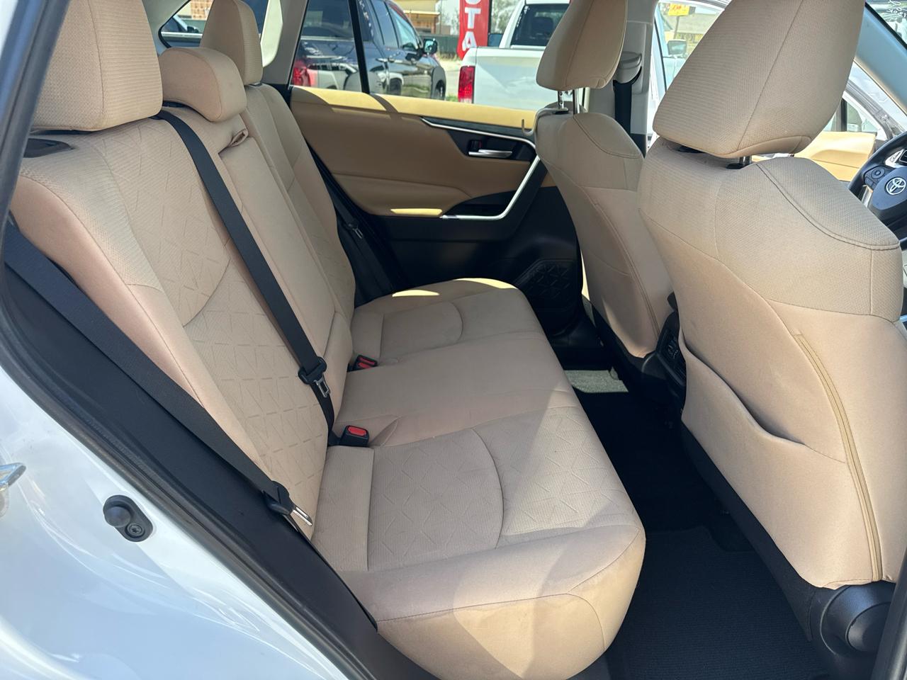 Toyota RAV4 XLE AWD (Natl) 2019
