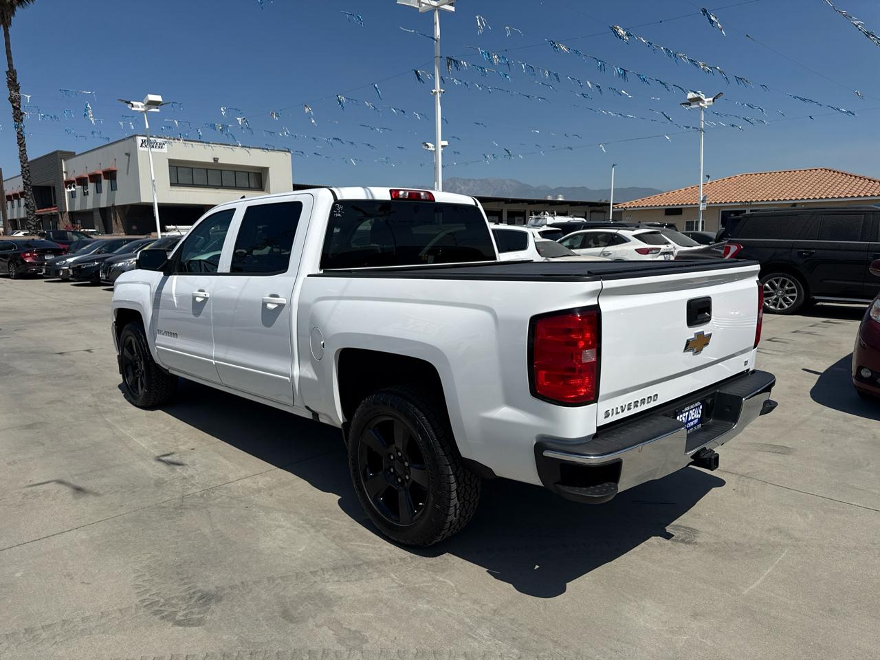Chevrolet Silverado 1500 2WD Crew Cab 143.5" LT w/1LT 2018