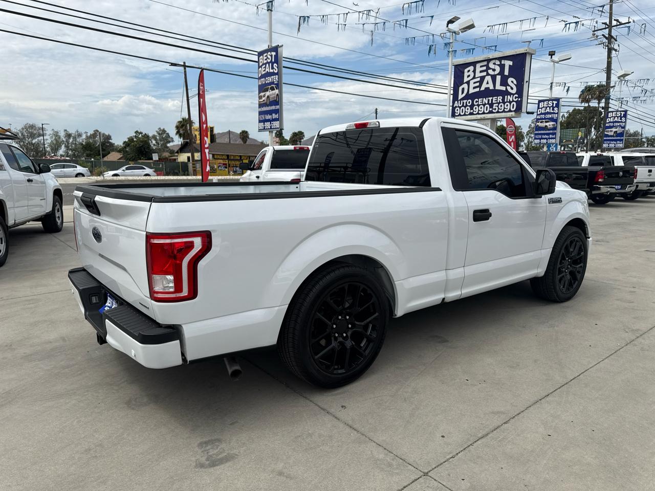 Ford F-150 2WD Reg Cab 141" XLT 2015