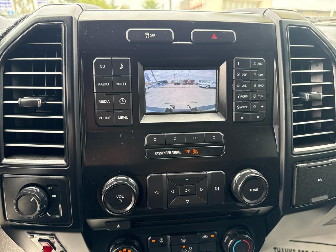 Ford F-150 2WD Reg Cab 141" XLT 2015