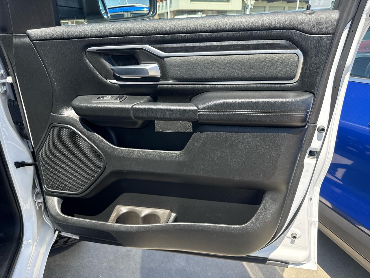 RAM 1500 Big Horn/Lone Star 4x4 Crew Cab 5'7" Box 2019