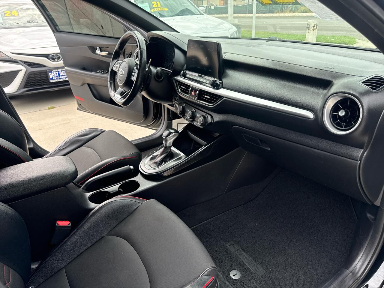 Kia Forte GT DCT 2021