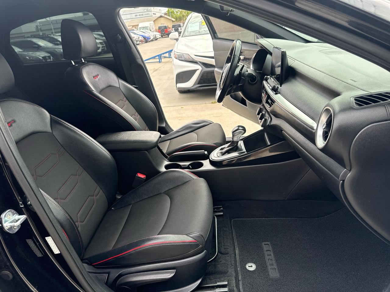 Kia Forte GT DCT 2021