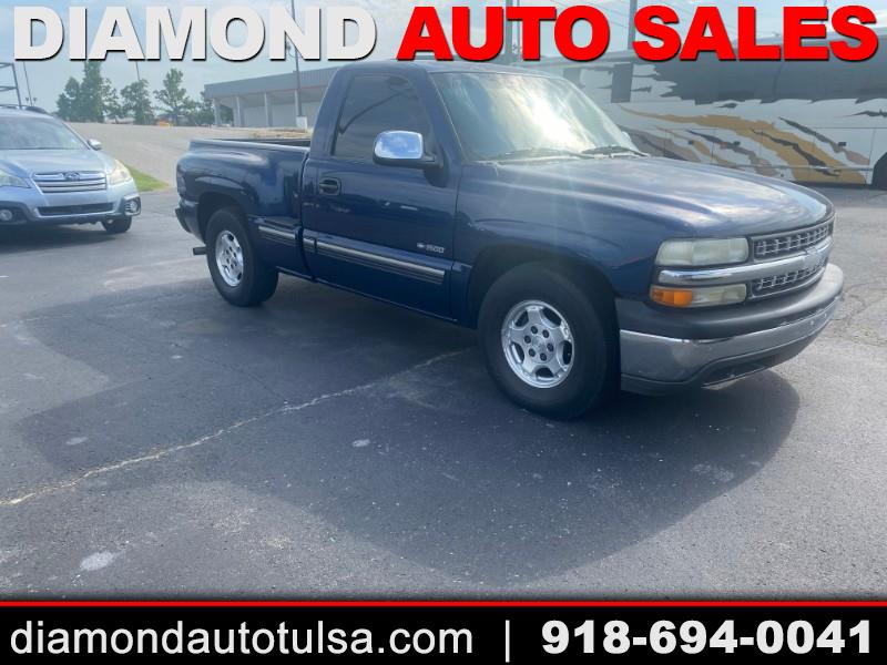 2002 Chevrolet Silverado 1500 LS Short Bed 2WD