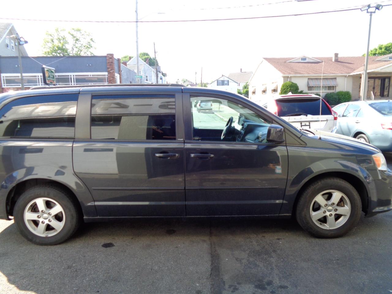 Dodge Grand Caravan SXT 2013