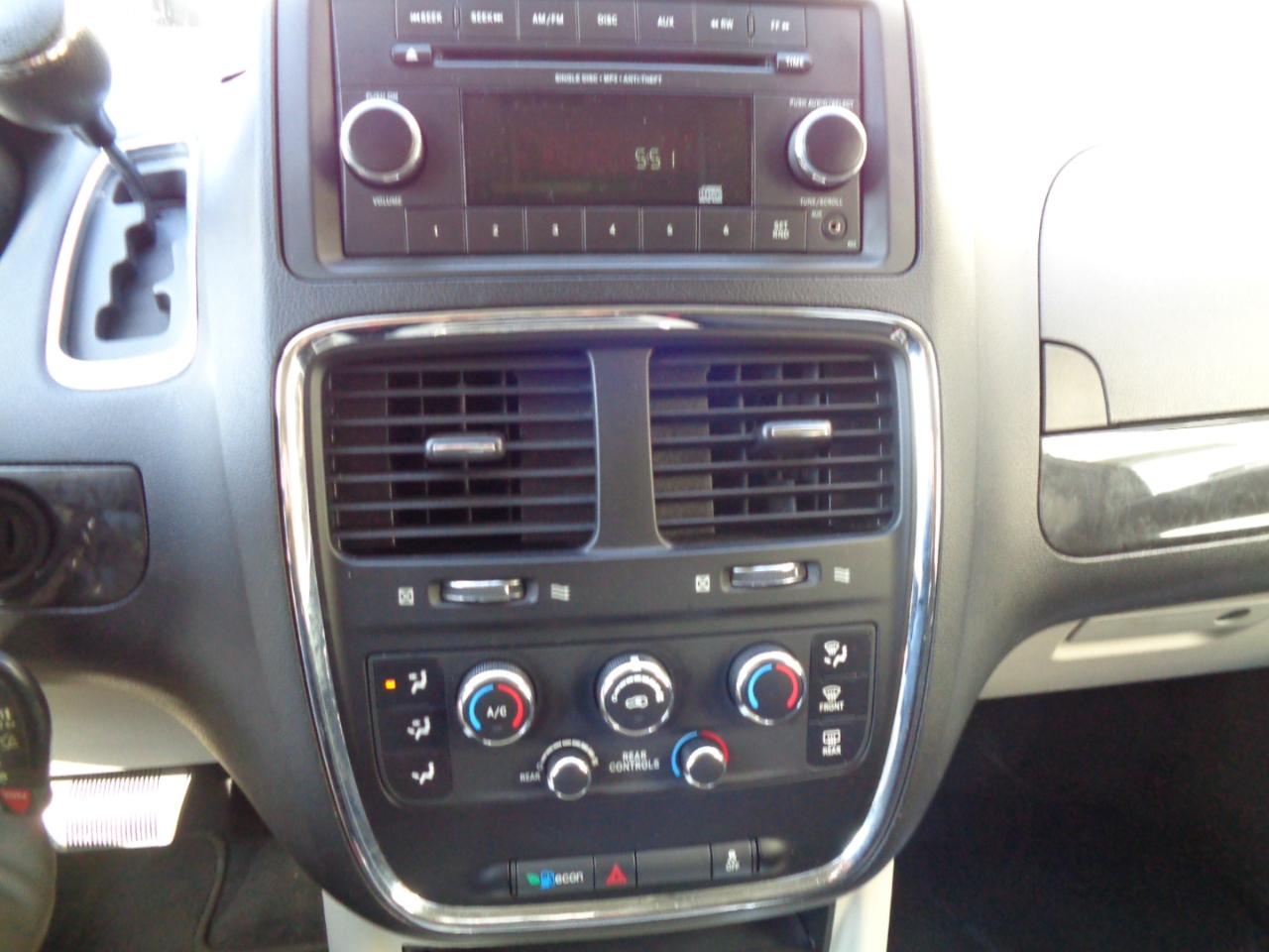 Dodge Grand Caravan SXT 2013