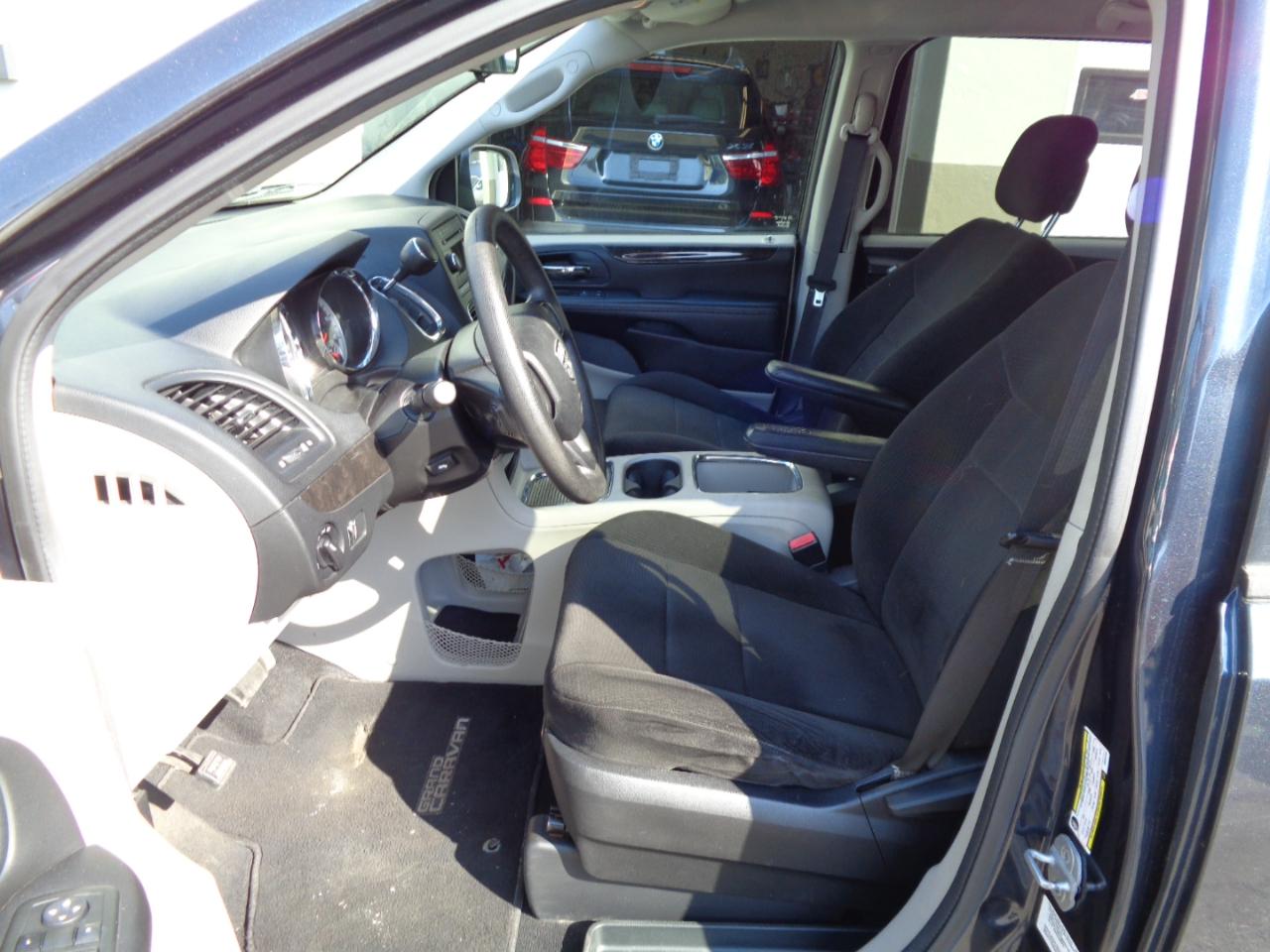 Dodge Grand Caravan SXT 2013