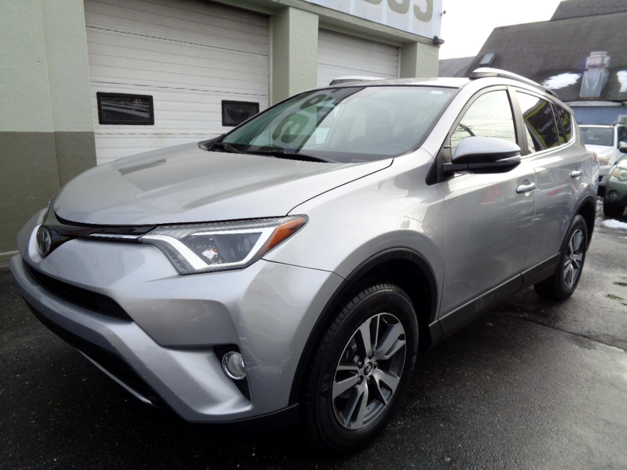 2017 Toyota RAV4 XLE AWD