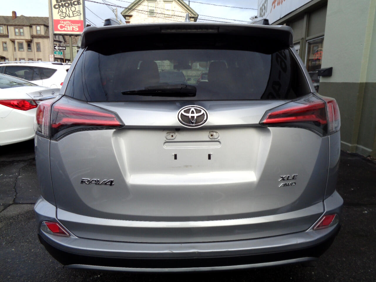 Toyota RAV4 XLE AWD 2017