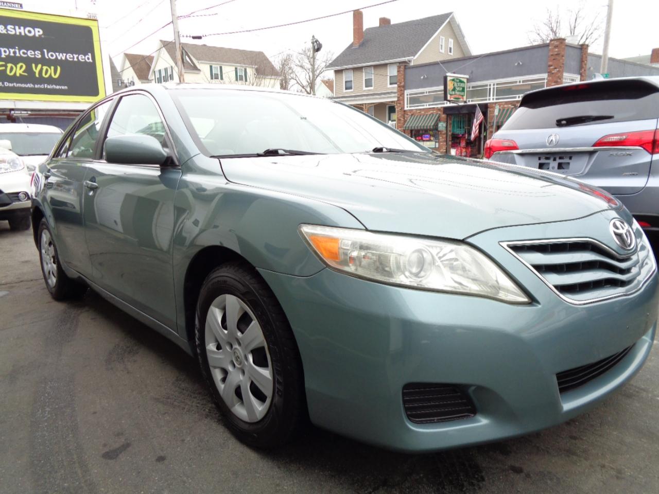 Toyota Camry  2010