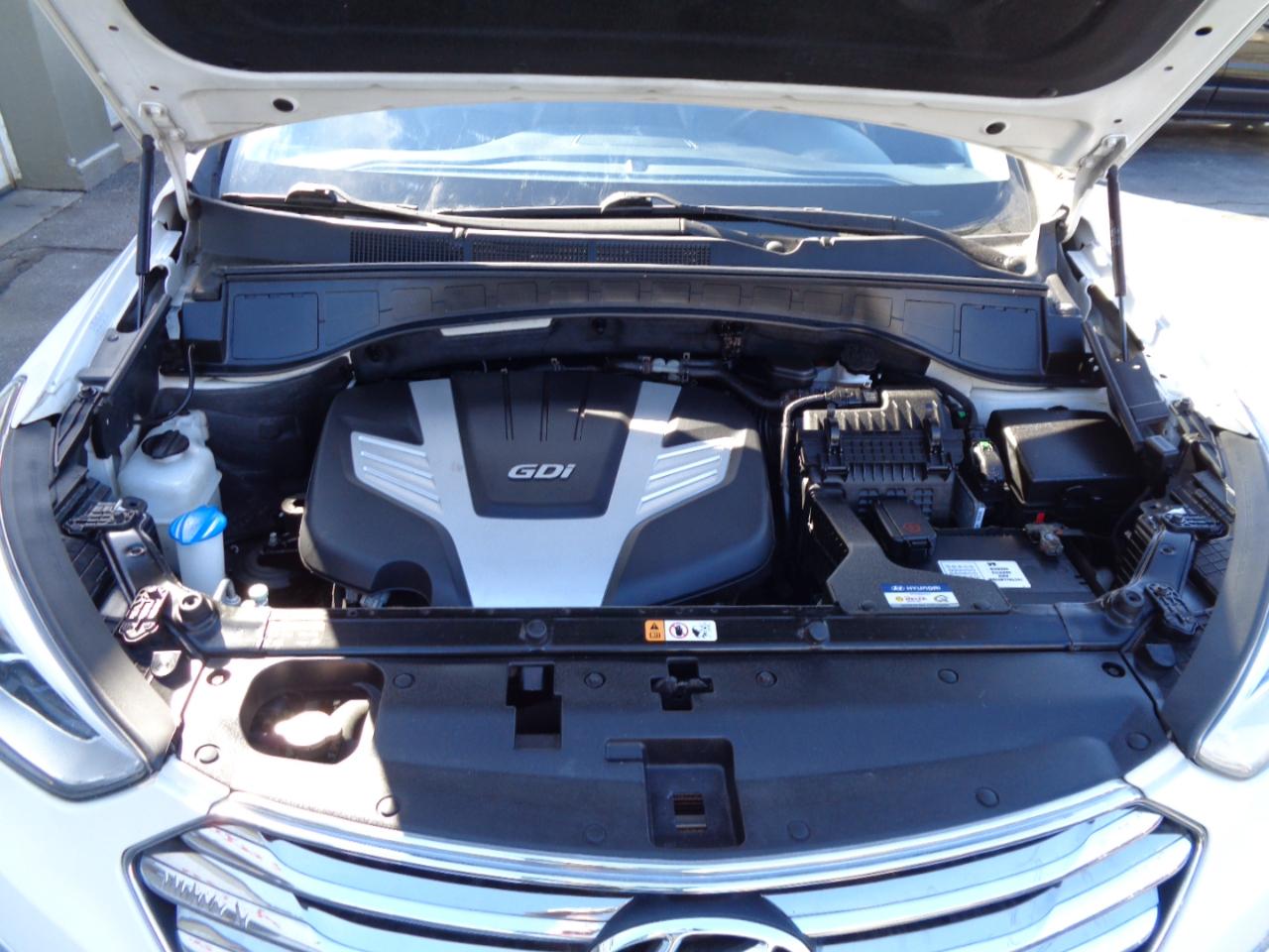 Hyundai Santa Fe GLS 4WD Auto V6 2015