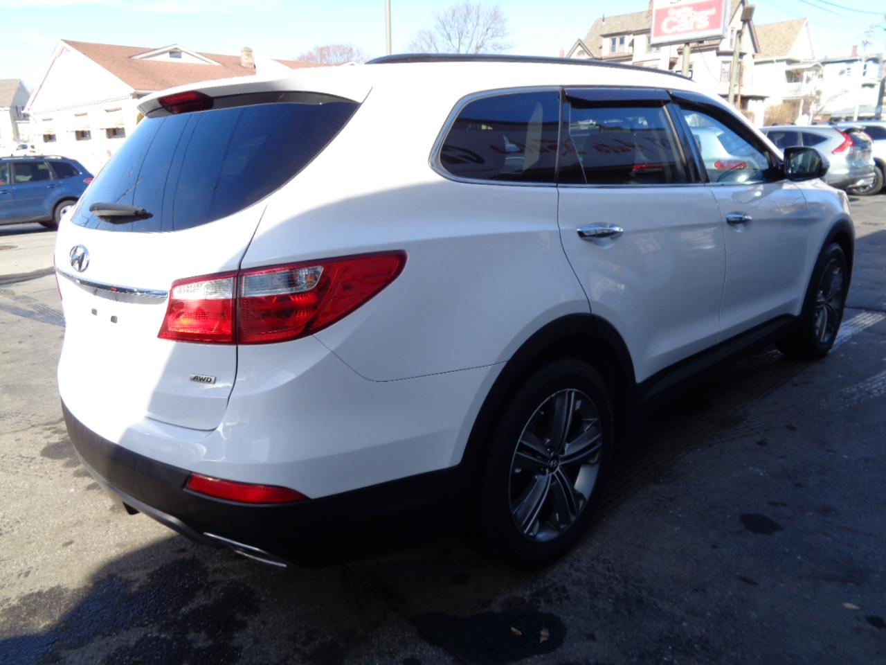 Hyundai Santa Fe GLS 4WD Auto V6 2015
