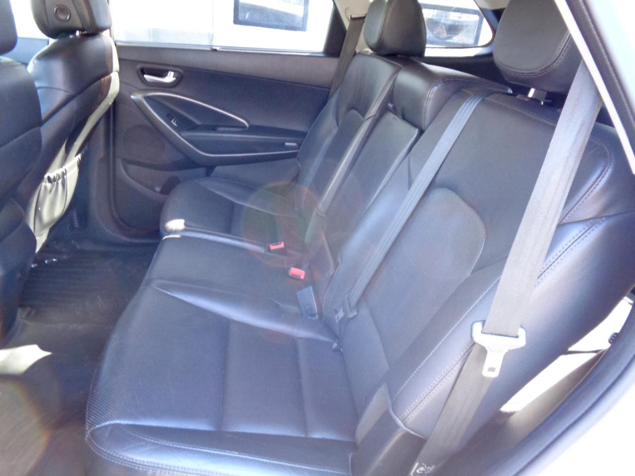 Hyundai Santa Fe GLS 4WD Auto V6 2015