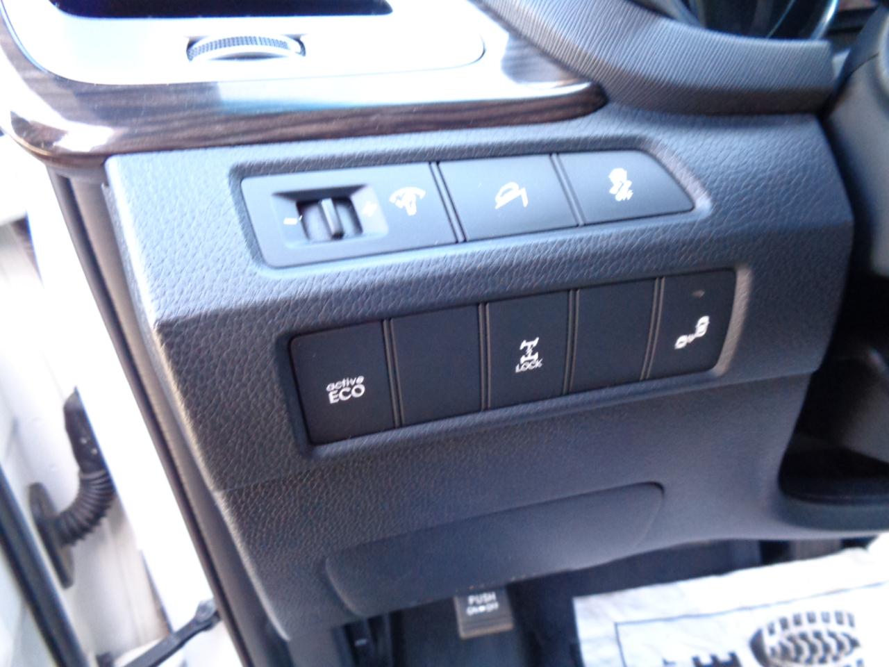 Hyundai Santa Fe GLS 4WD Auto V6 2015