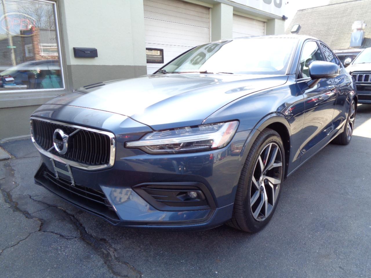 Volvo S60 T6 Momentum AWD 2019