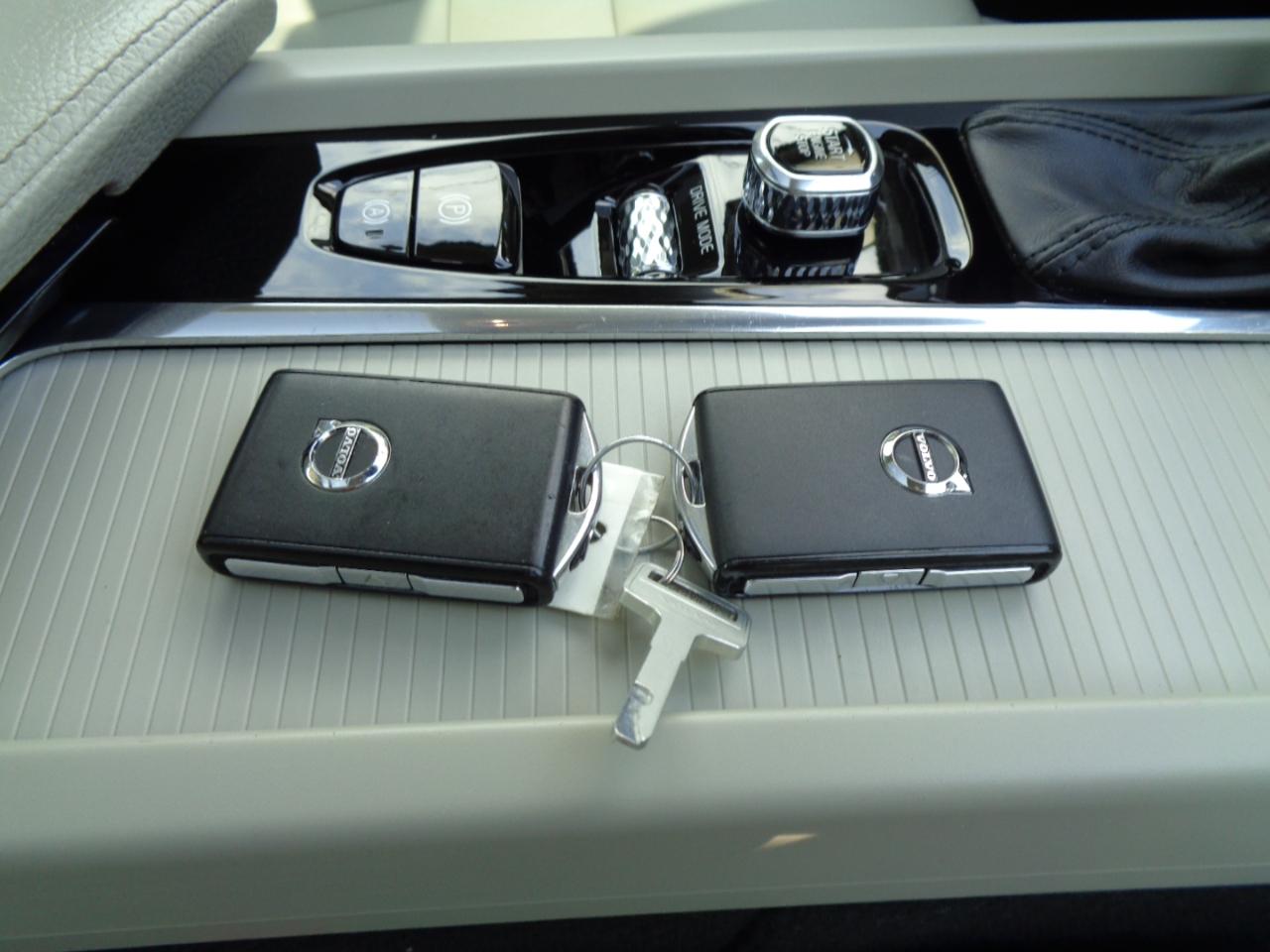 Volvo S60 T6 Momentum AWD 2019