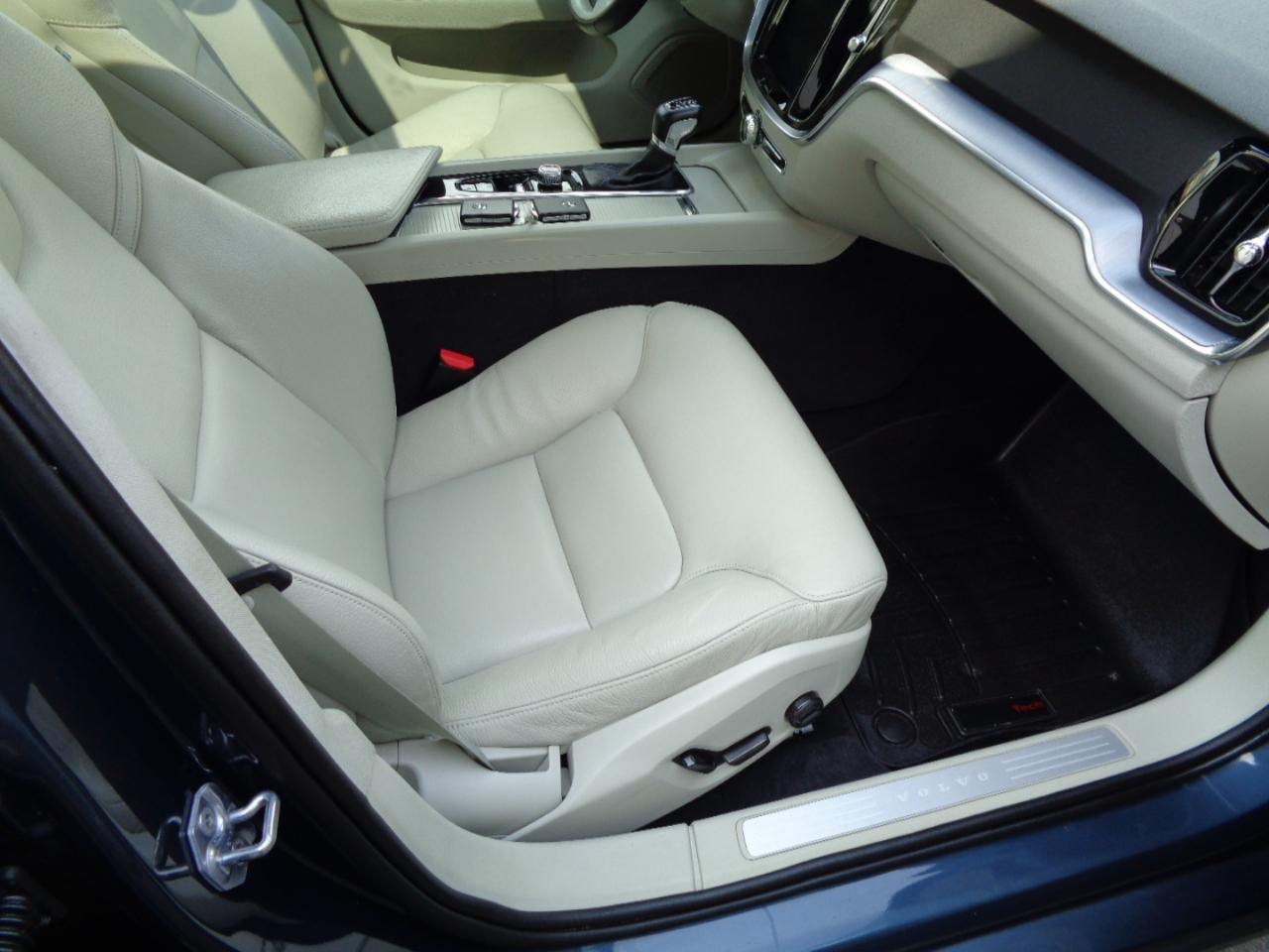 Volvo S60 T6 Momentum AWD 2019