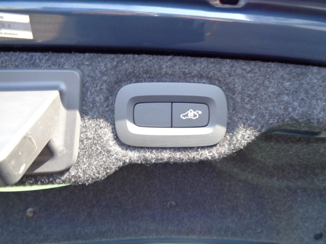 Volvo S60 T6 Momentum AWD 2019