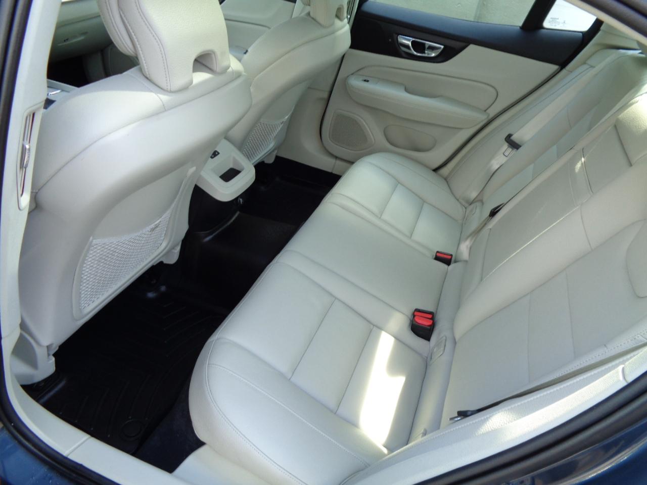 Volvo S60 T6 Momentum AWD 2019