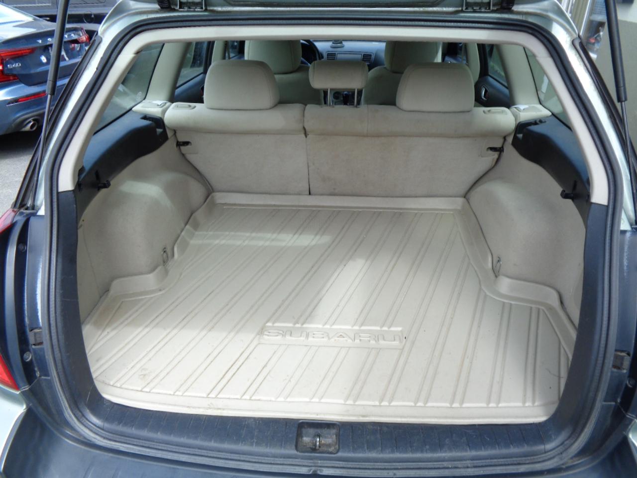 Subaru Outback 2.5i 2009