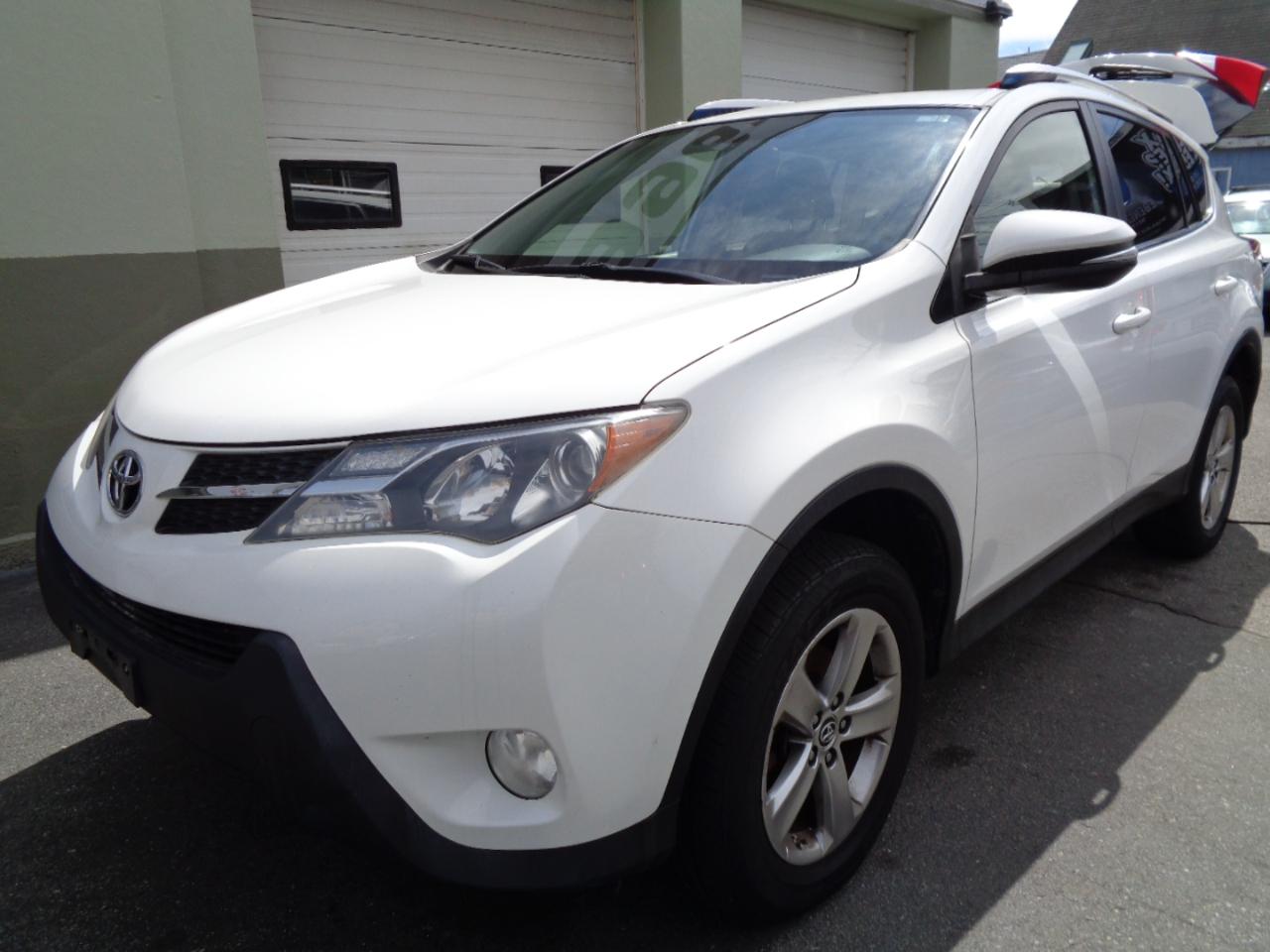 Toyota RAV4 XLE AWD 2015