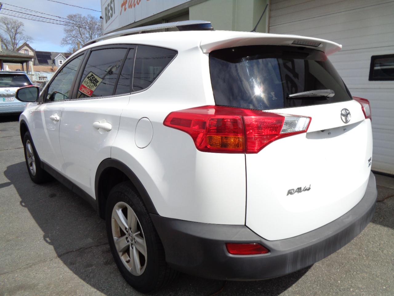 Toyota RAV4 XLE AWD 2015