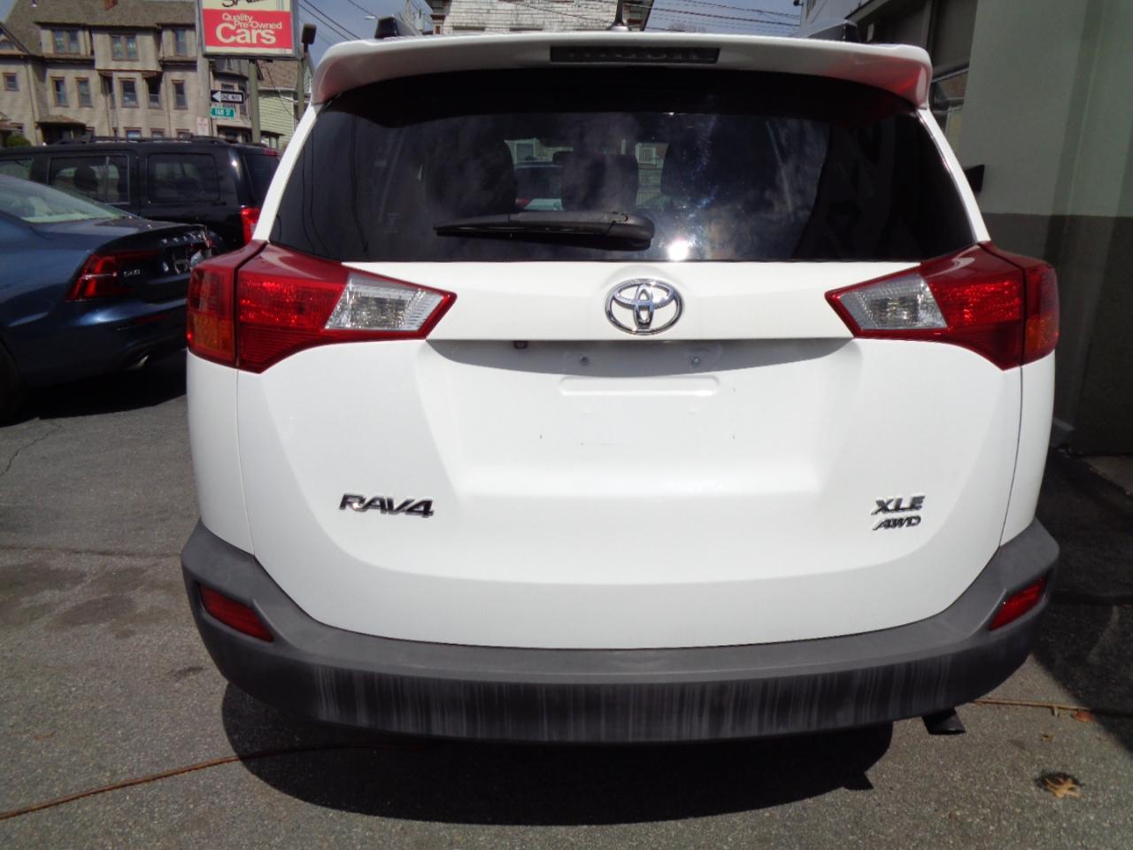 Toyota RAV4 XLE AWD 2015