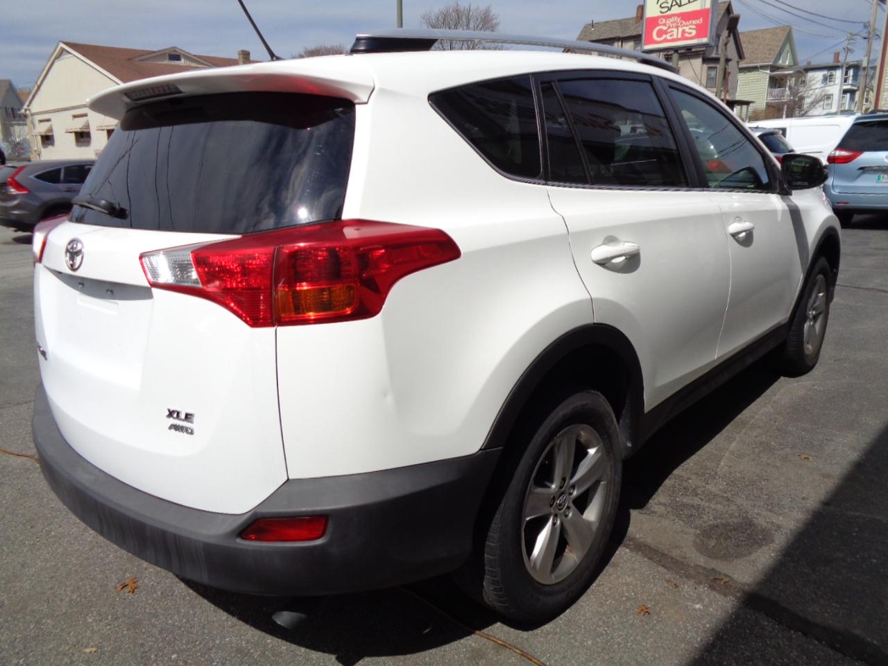 Toyota RAV4 XLE AWD 2015