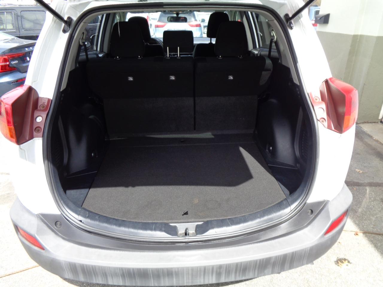 Toyota RAV4 XLE AWD 2015