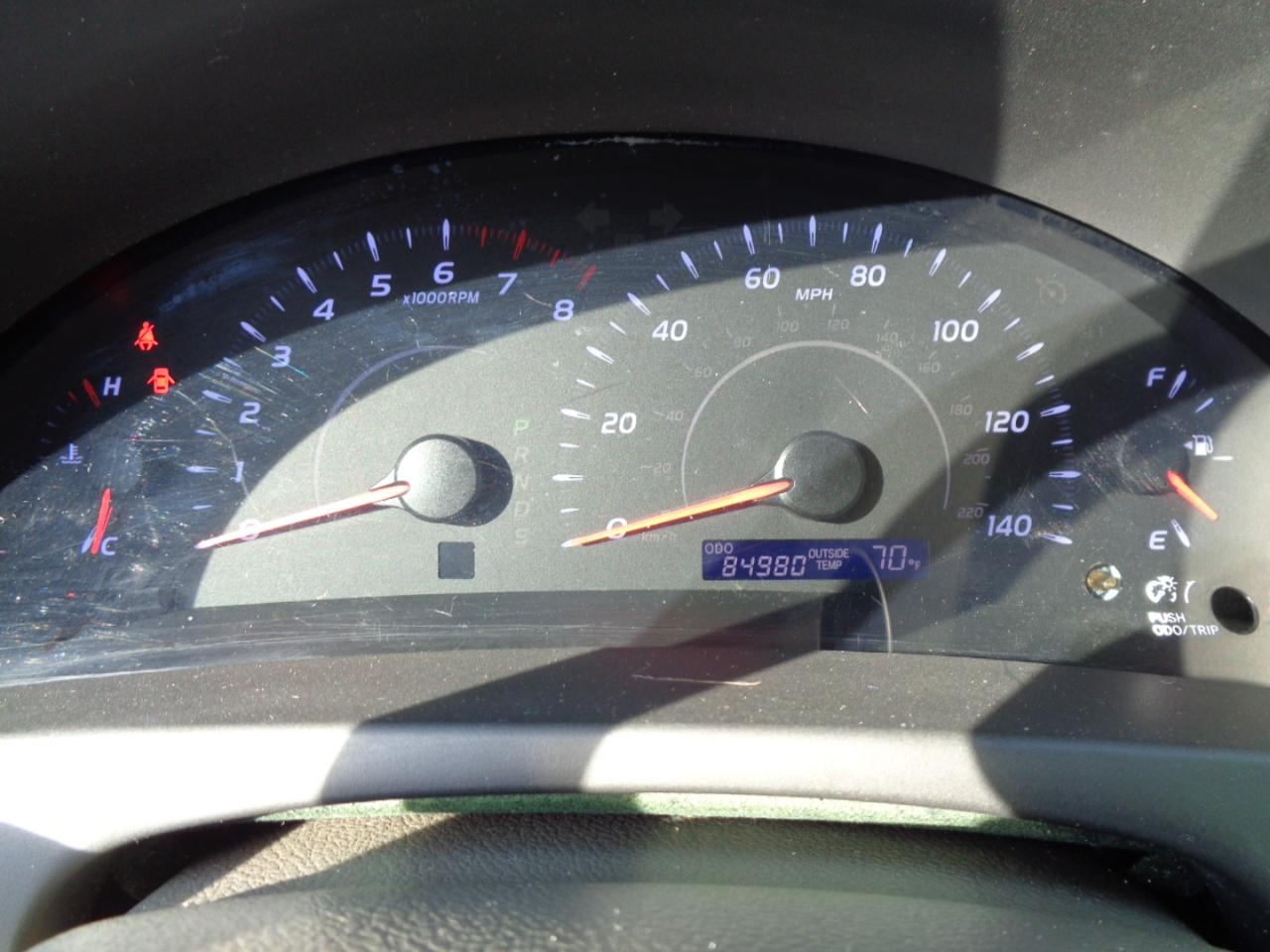 Toyota Camry Base 6-Spd AT 2011