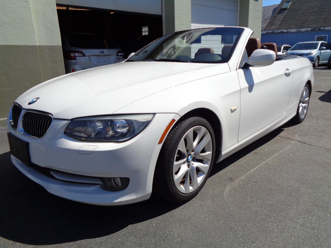 BMW 3-Series 328i Convertible 2011