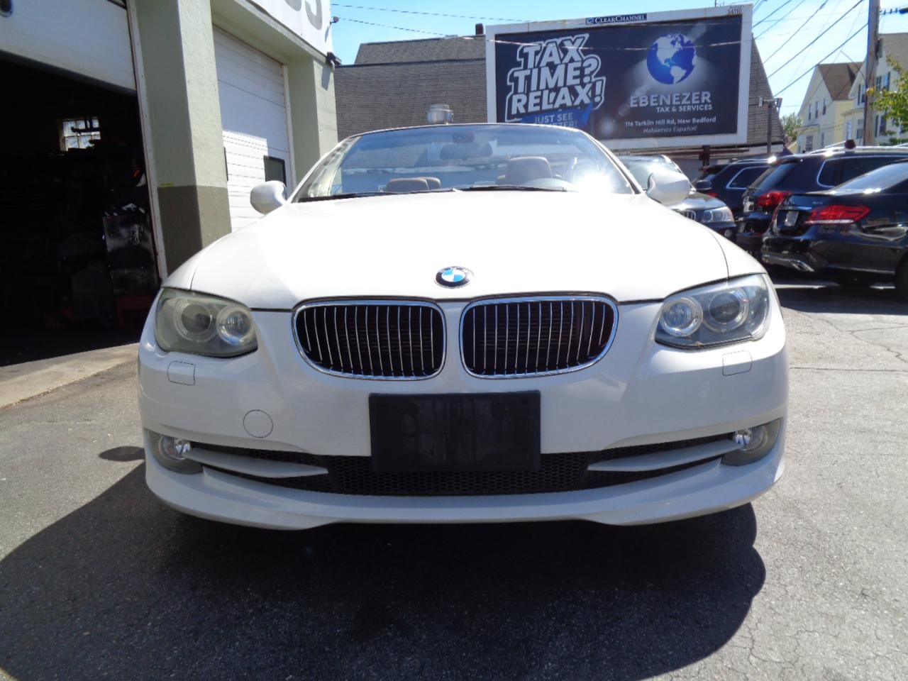 BMW 3-Series 328i Convertible 2011