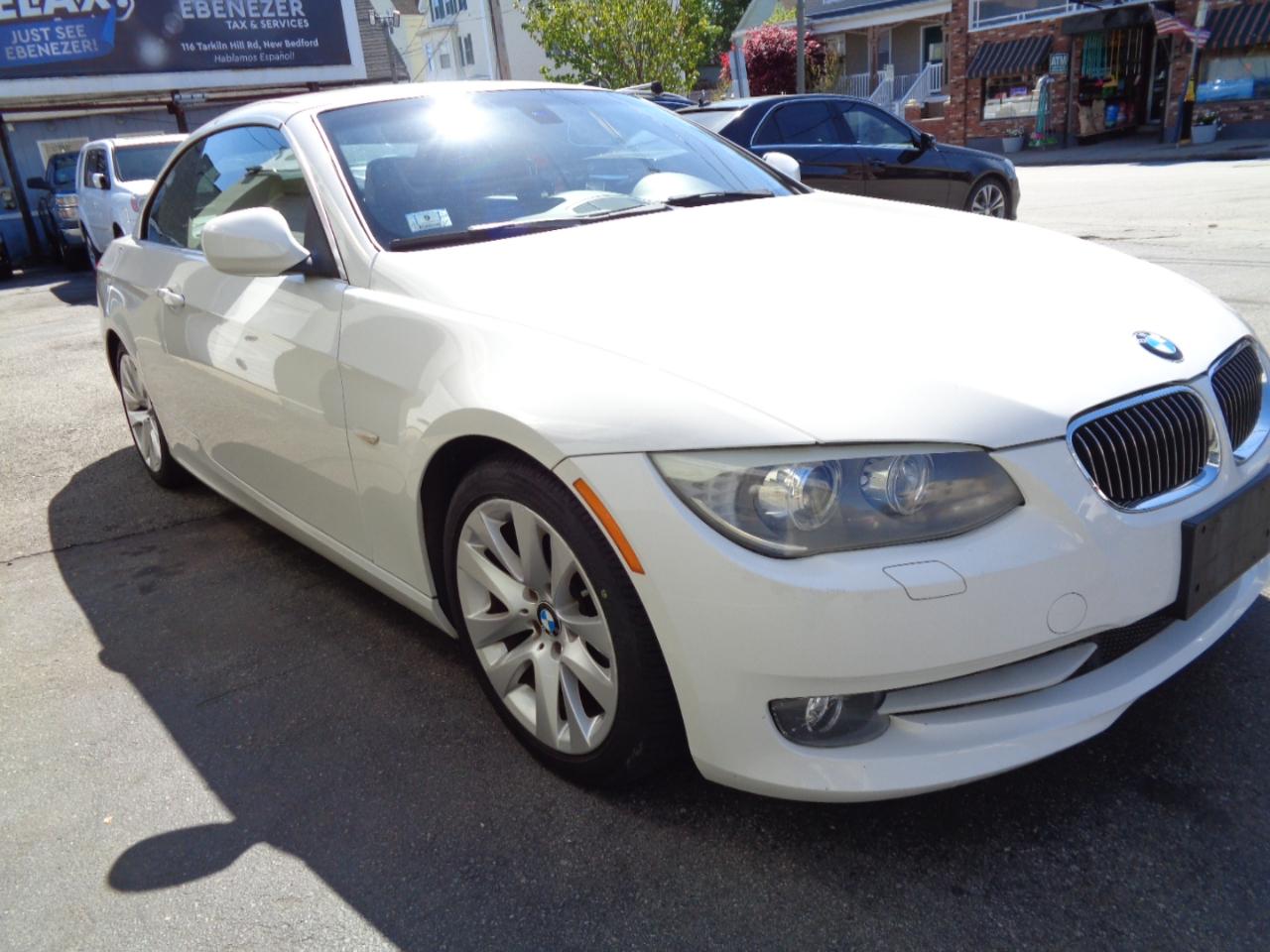 BMW 3-Series 328i Convertible 2011