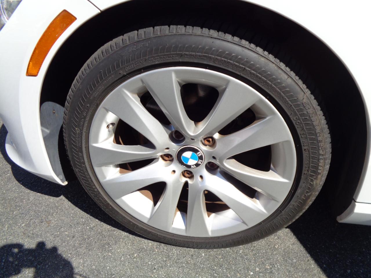 BMW 3-Series 328i Convertible 2011