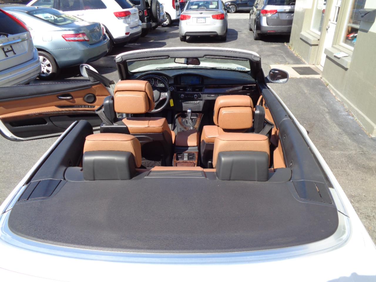 BMW 3-Series 328i Convertible 2011