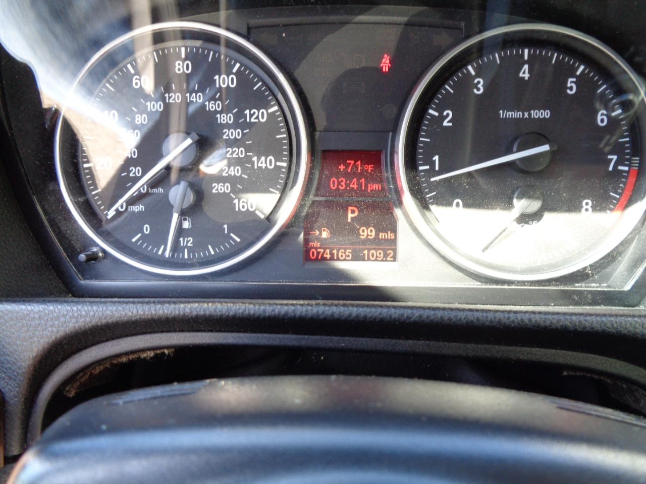 BMW 3-Series 328i Convertible 2011
