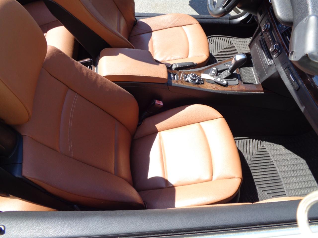 BMW 3-Series 328i Convertible 2011