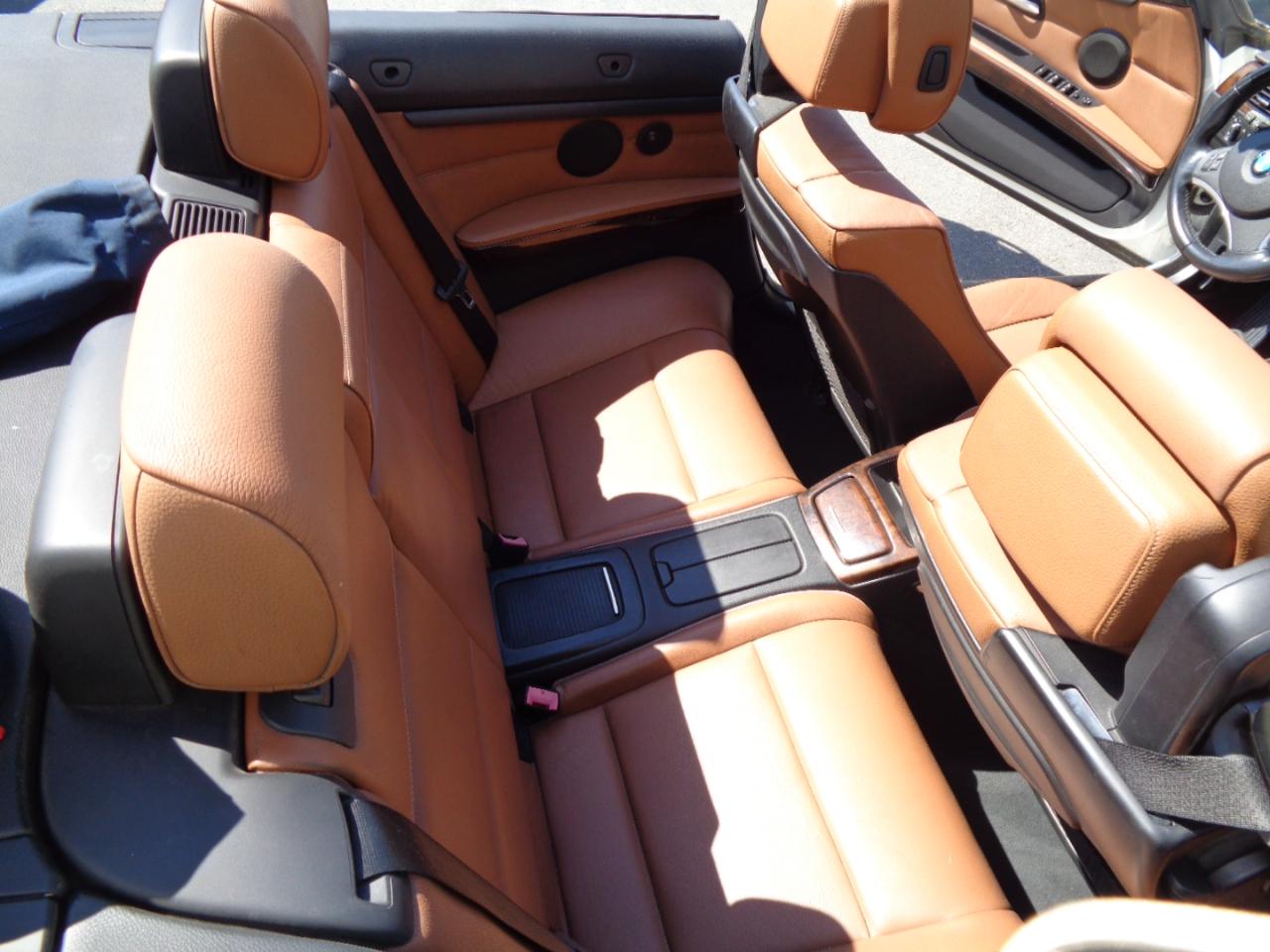 BMW 3-Series 328i Convertible 2011