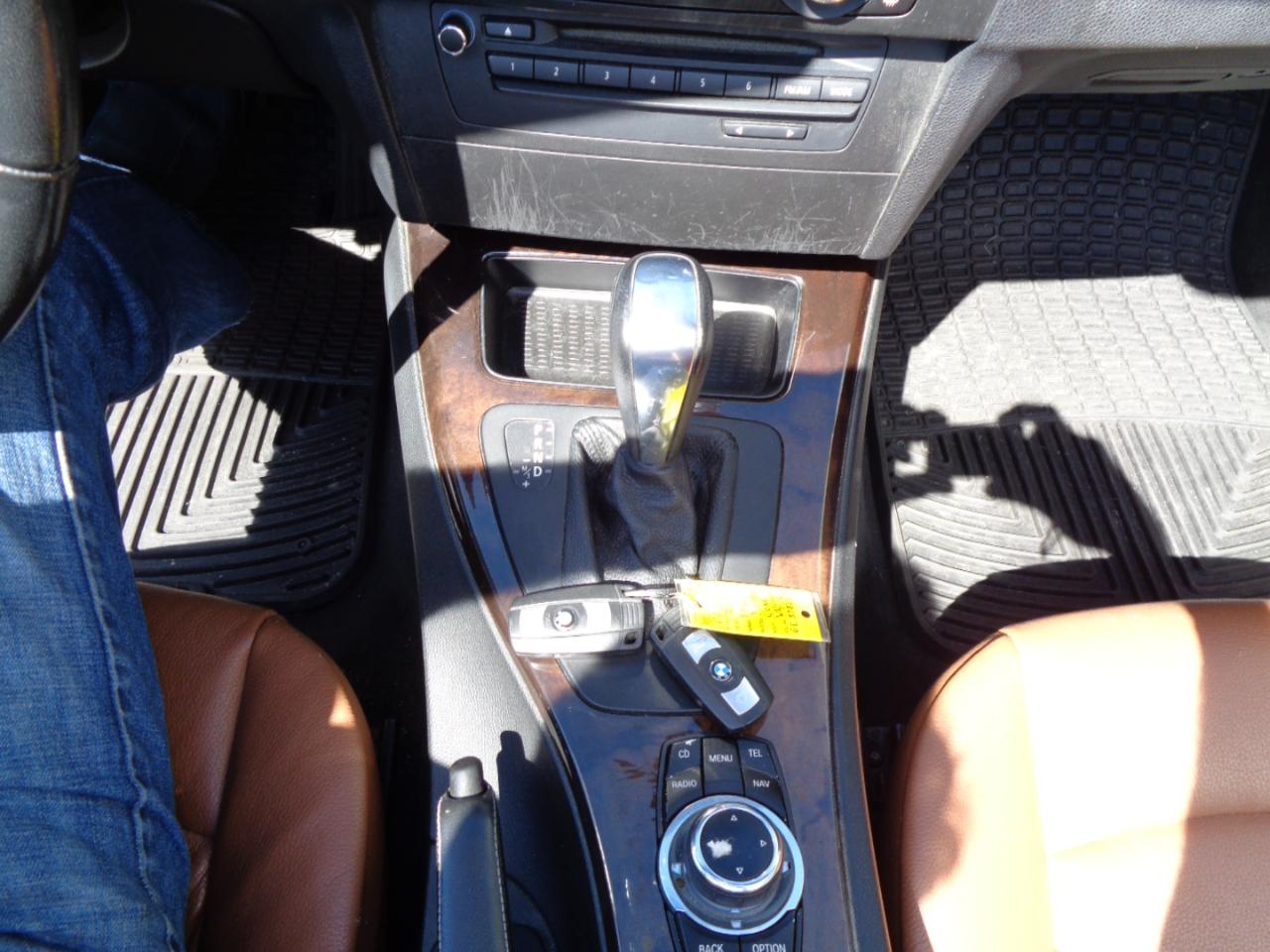 BMW 3-Series 328i Convertible 2011