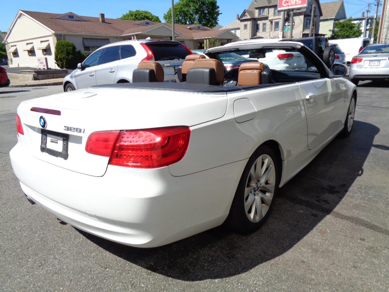 BMW 3-Series 328i Convertible 2011
