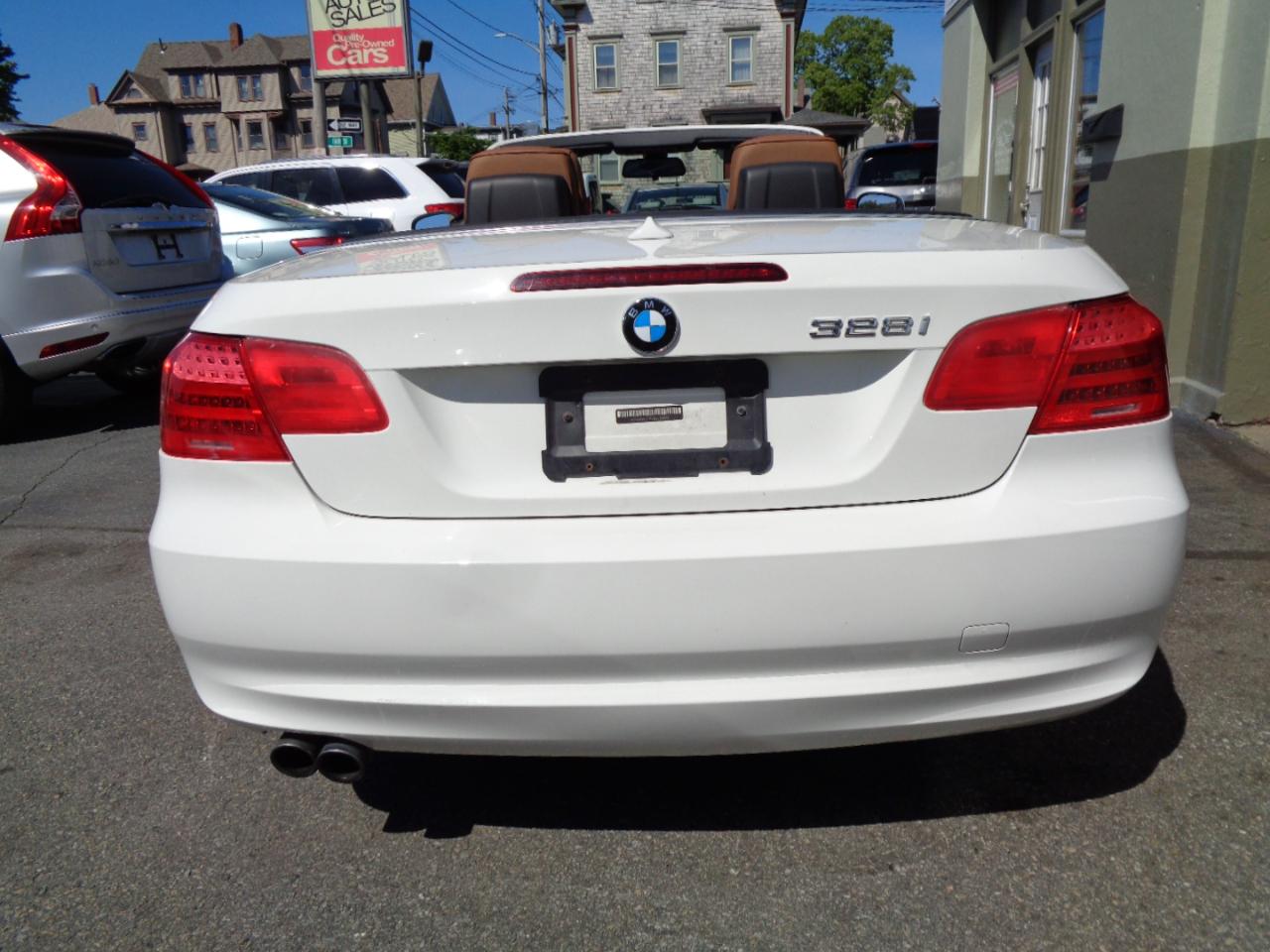 BMW 3-Series 328i Convertible 2011