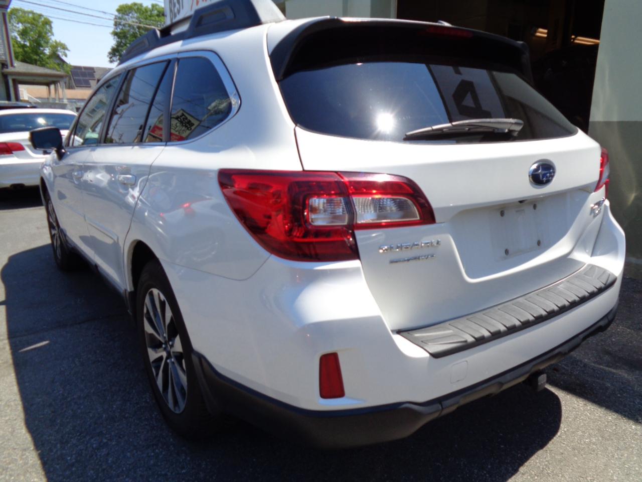 Subaru Outback 2.5i Limited 2015